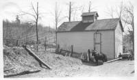 img-shoemaker_compound.2.jpg img-shoemaker_compound.2.jpg