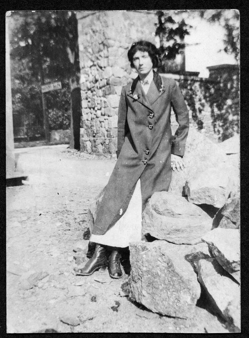 img-unidentified_woman.2.jpg